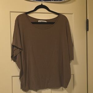 Fighting Eel Basic Top